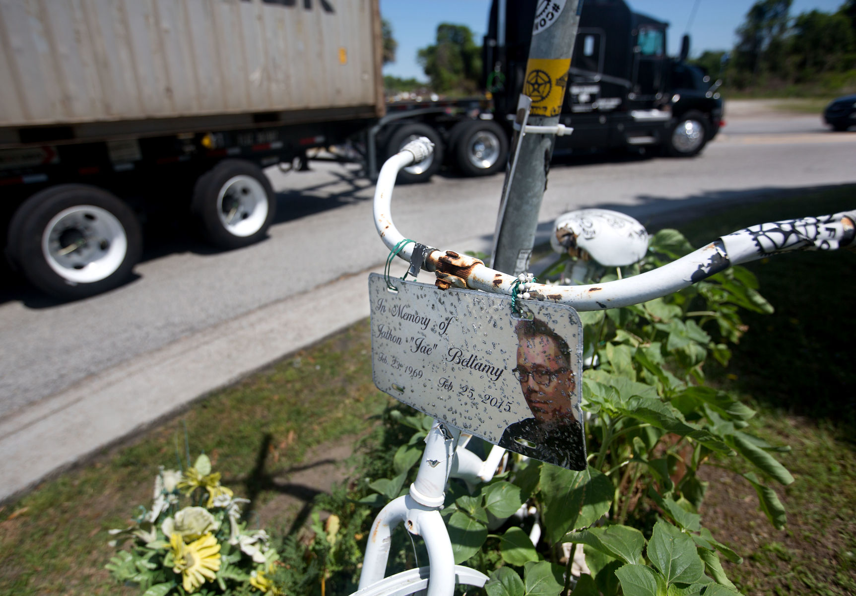 Bellamy memorial.jpg